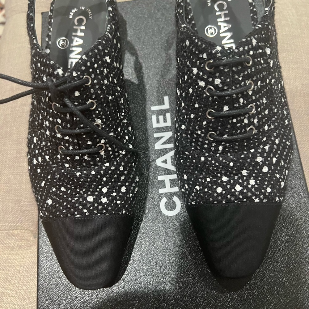 Chanel flat lace up loafers